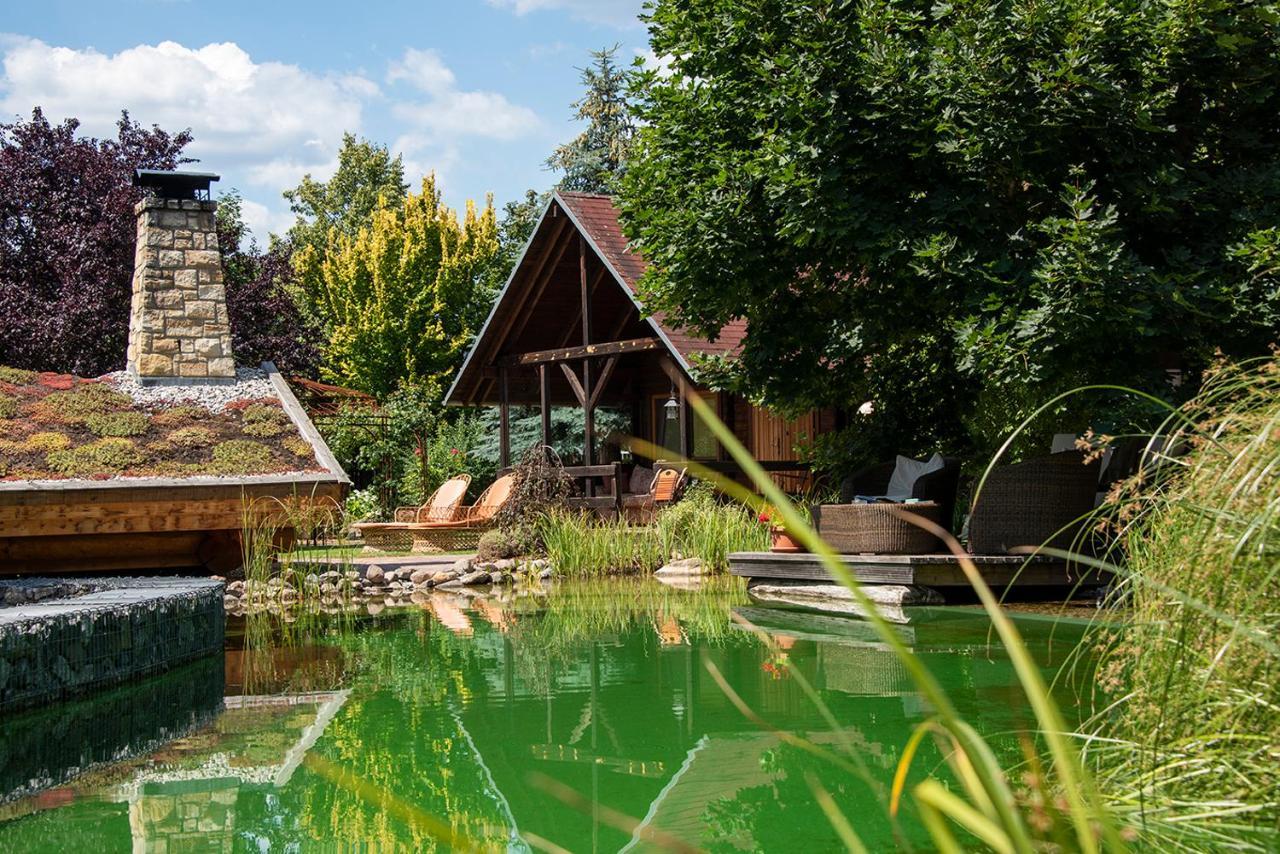 Wellnesshotel Seeschloesschen - Privat- Spa & Naturresort 센프텐베르크 외부 사진
