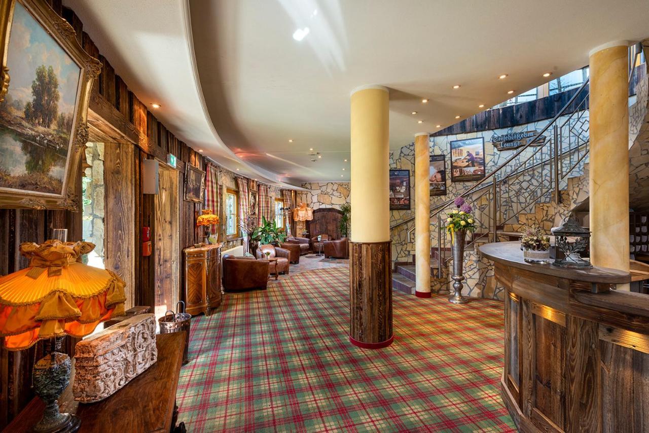 Wellnesshotel Seeschloesschen - Privat- Spa & Naturresort 센프텐베르크 외부 사진