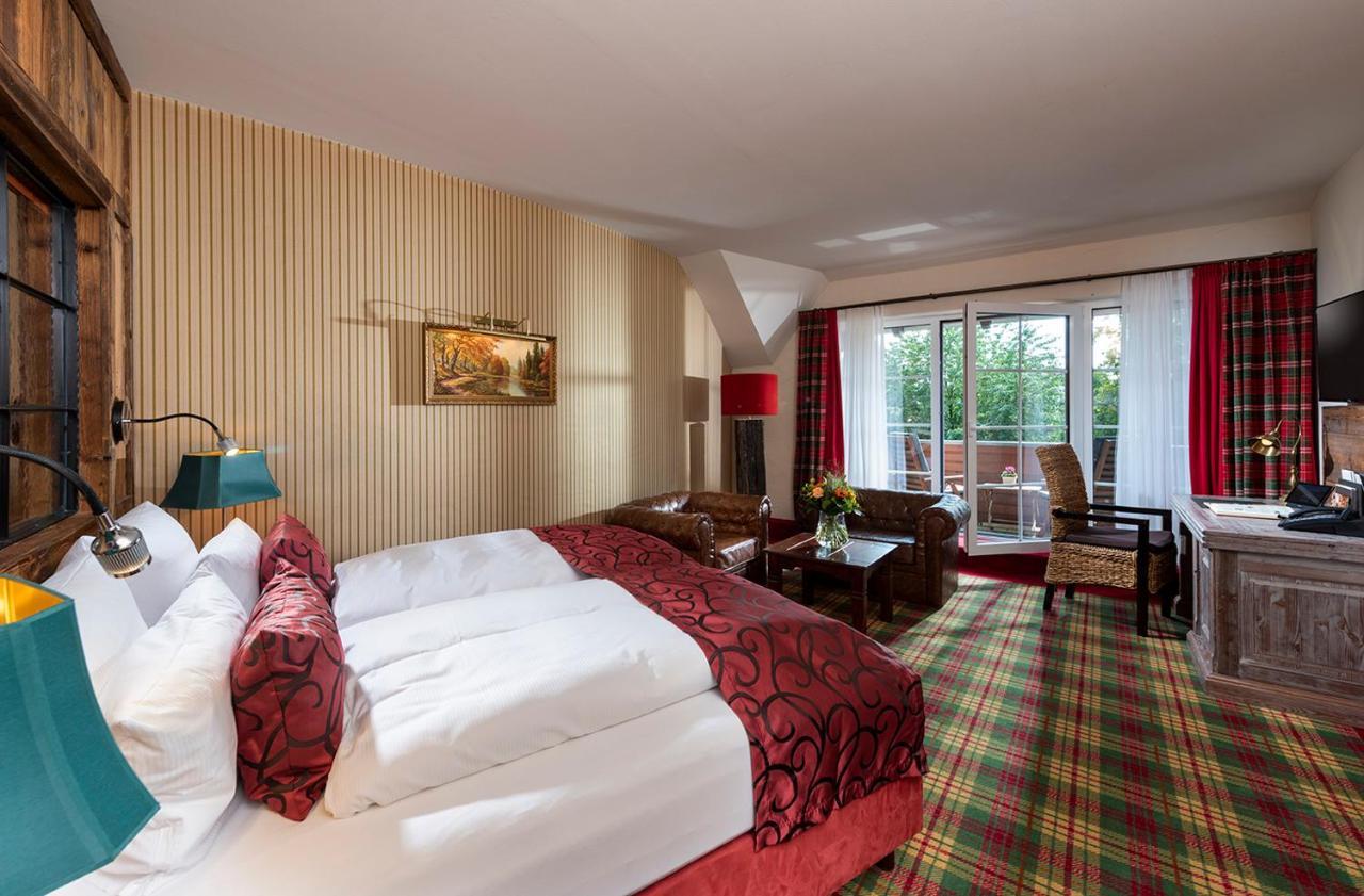 Wellnesshotel Seeschloesschen - Privat- Spa & Naturresort 센프텐베르크 외부 사진