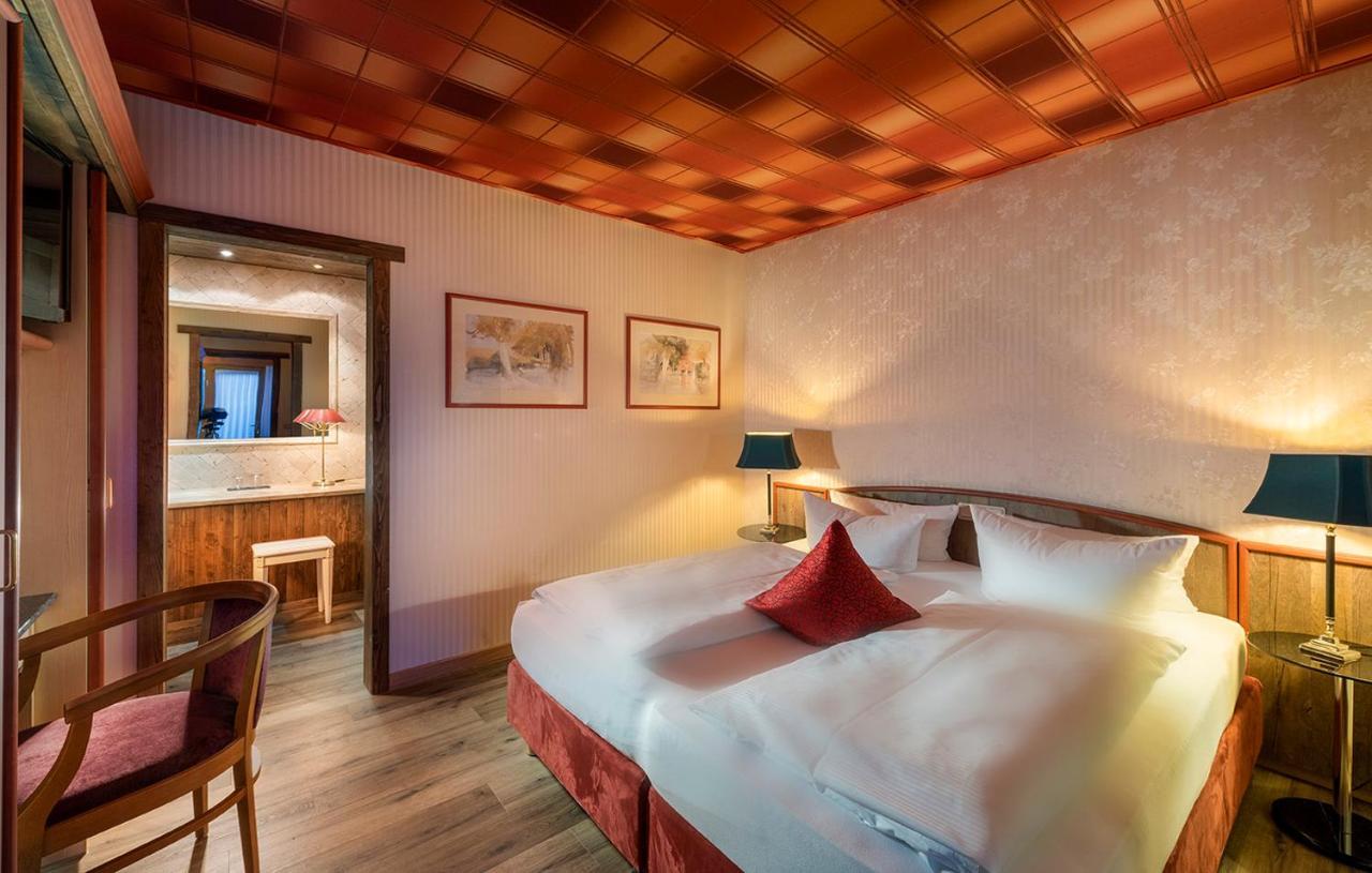 Wellnesshotel Seeschloesschen - Privat- Spa & Naturresort 센프텐베르크 외부 사진