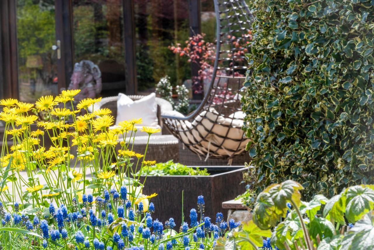 Wellnesshotel Seeschloesschen - Privat- Spa & Naturresort 센프텐베르크 외부 사진