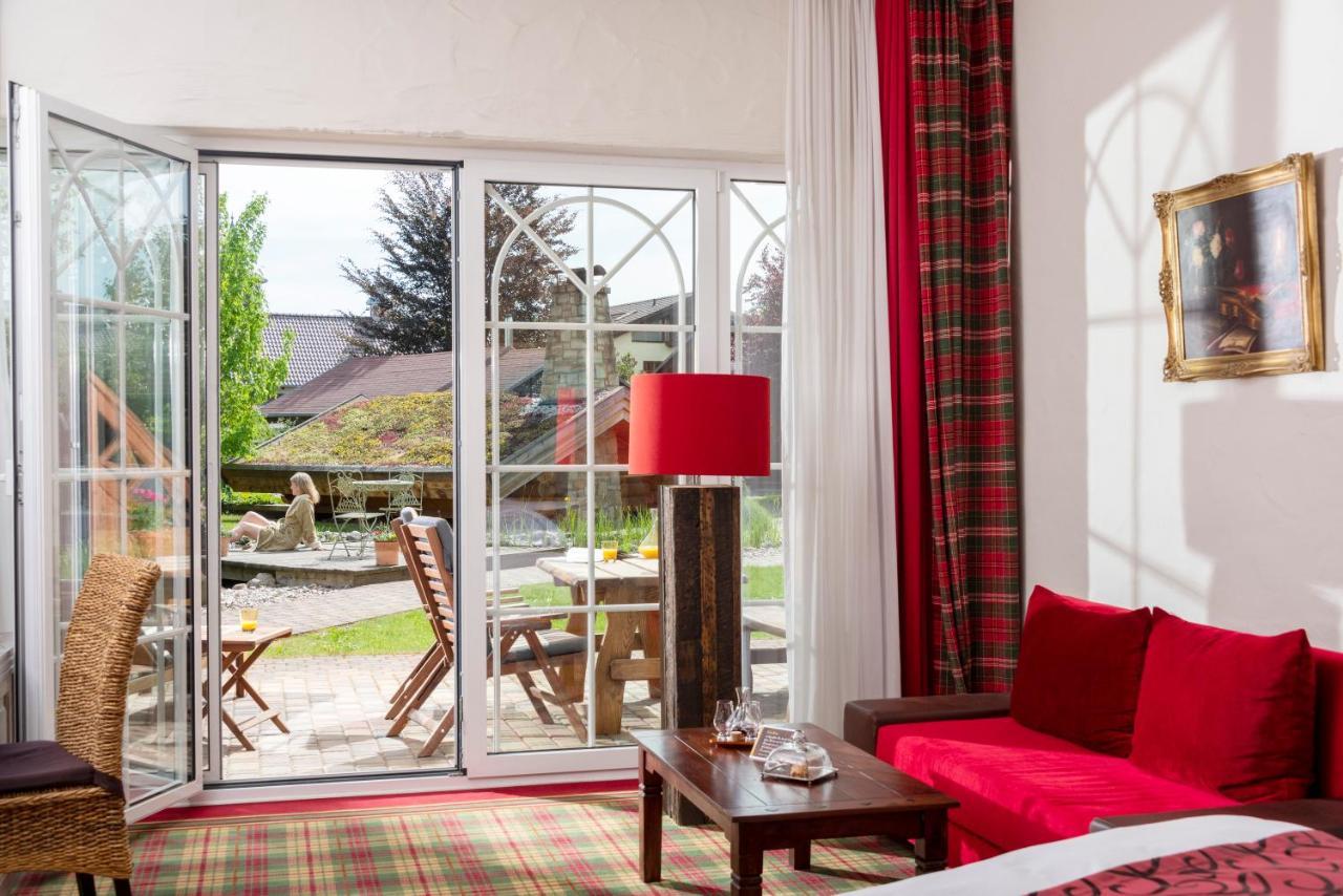 Wellnesshotel Seeschloesschen - Privat- Spa & Naturresort 센프텐베르크 외부 사진