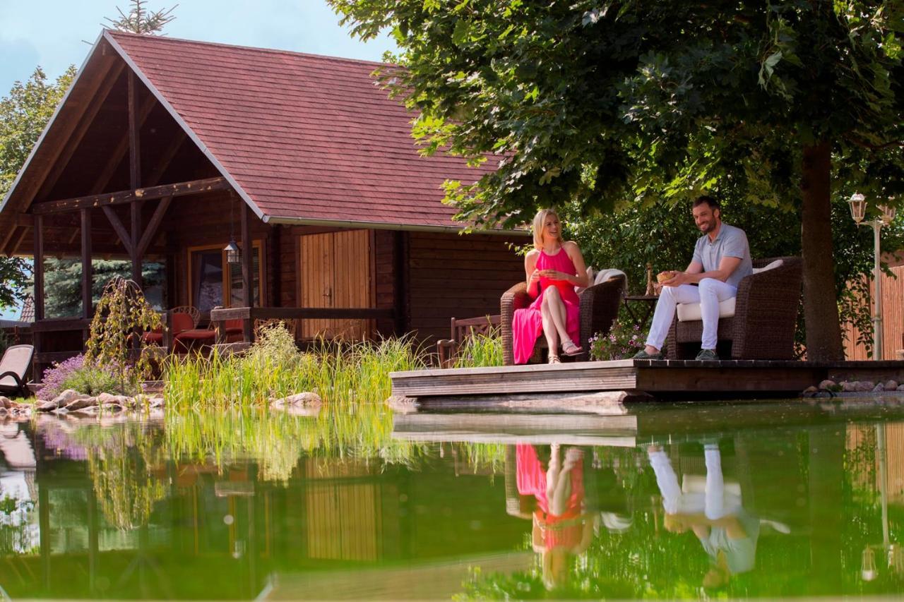 Wellnesshotel Seeschloesschen - Privat- Spa & Naturresort 센프텐베르크 외부 사진