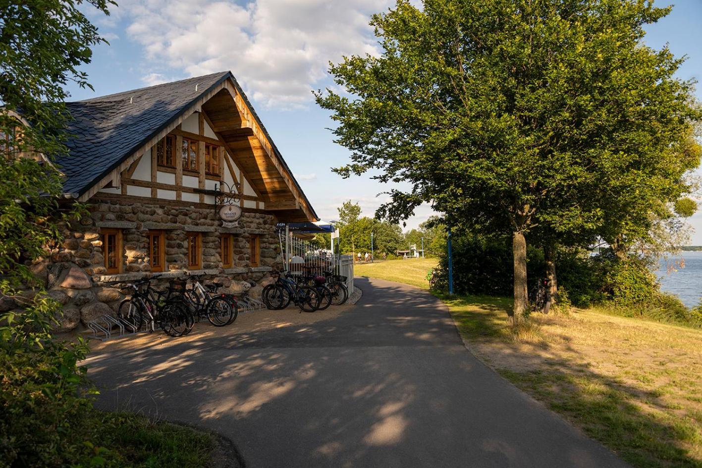 Wellnesshotel Seeschloesschen - Privat- Spa & Naturresort 센프텐베르크 외부 사진