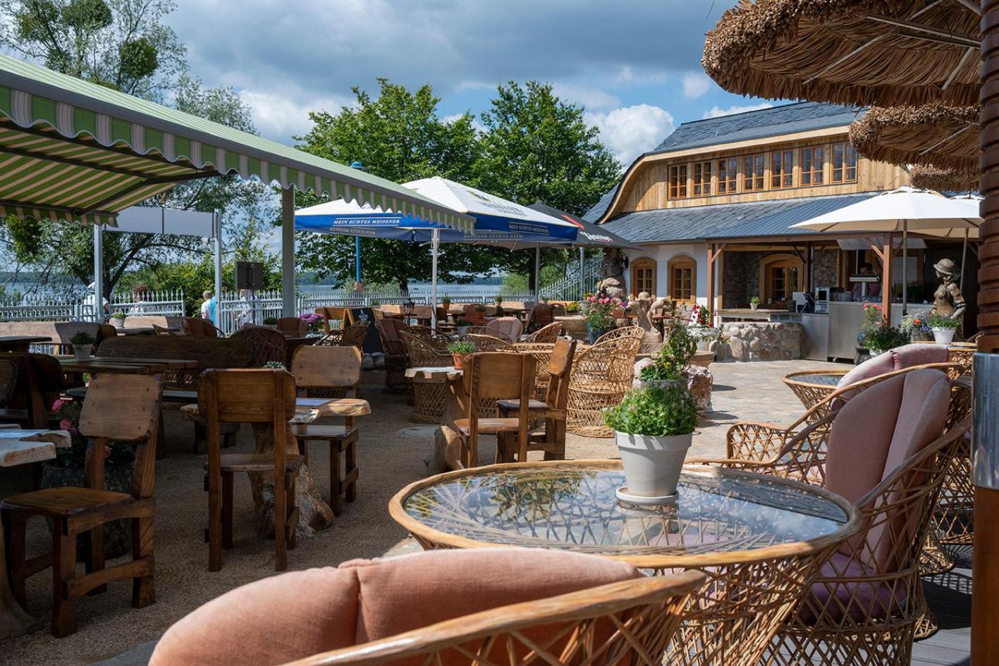 Wellnesshotel Seeschloesschen - Privat- Spa & Naturresort 센프텐베르크 외부 사진